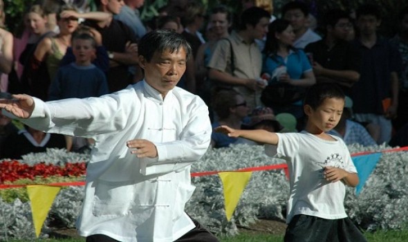  Migrant Voice - Ageing Countries Attract Young