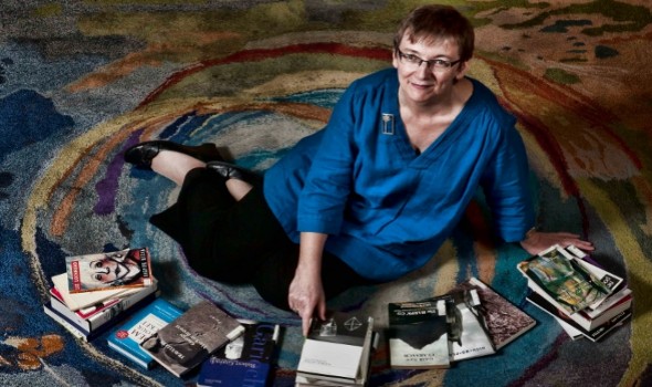  Migrant Voice - Robyn Marsack – Director of the Scottish Poetry Library, Edinburgh